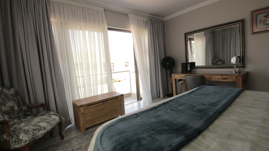 5 Bedroom Property for Sale in Dana Bay Western Cape